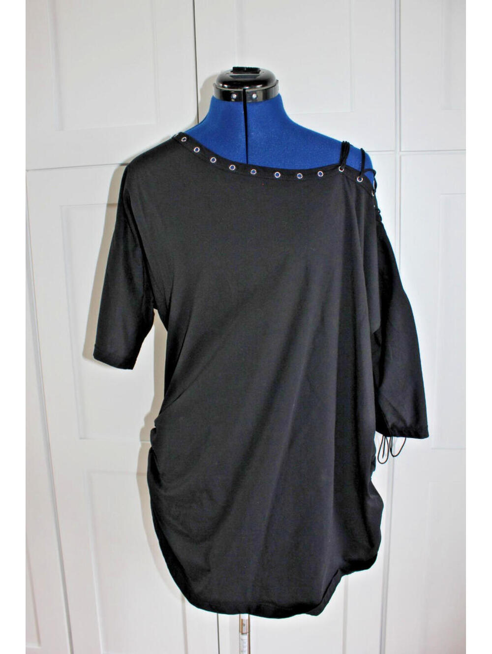 Curvestyles Women's Size 2X Black Cotton 3/4 Sleeve Off Shoulder Lace-Up Top